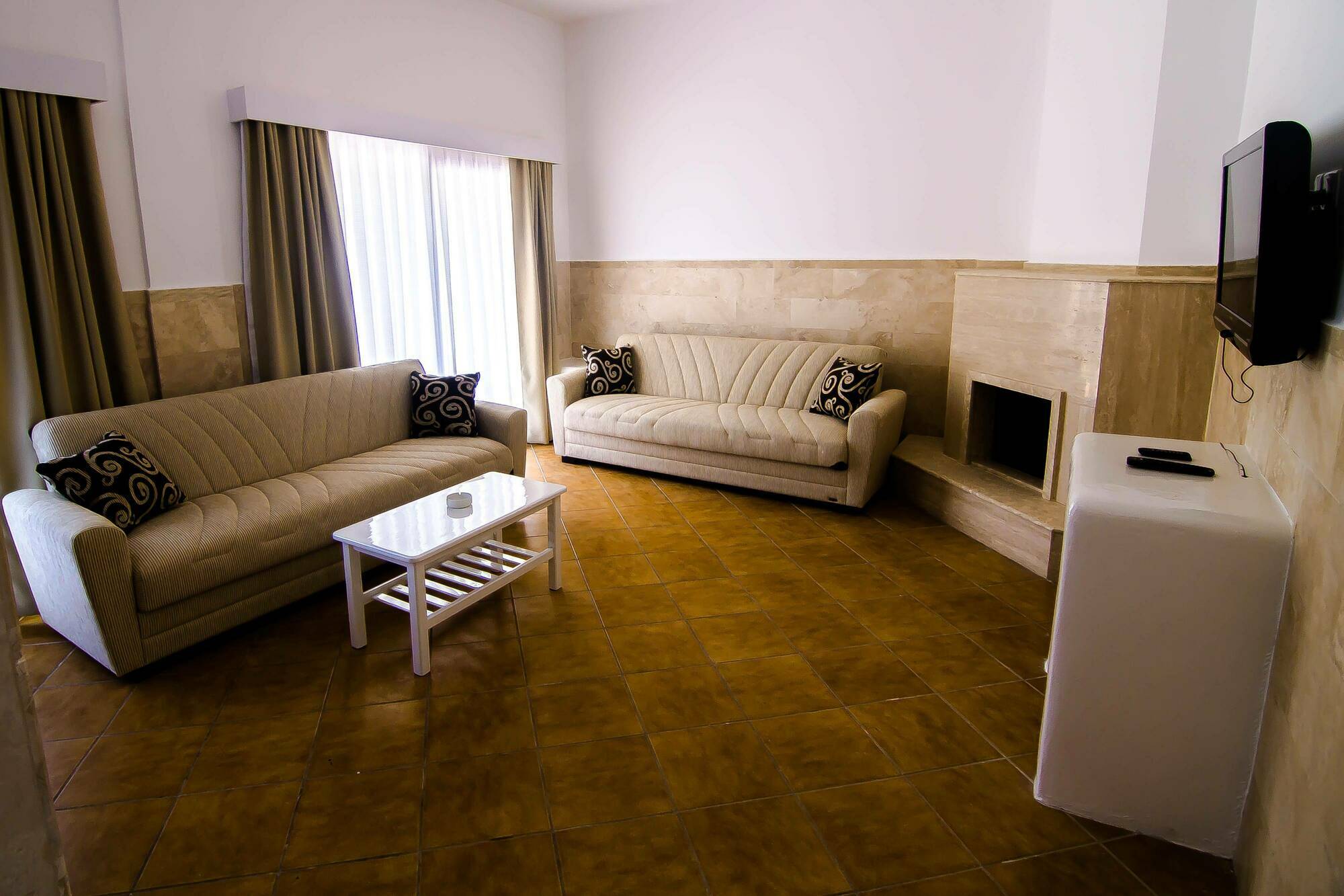 The Pine Bay Club Hotel Girne Buitenkant foto